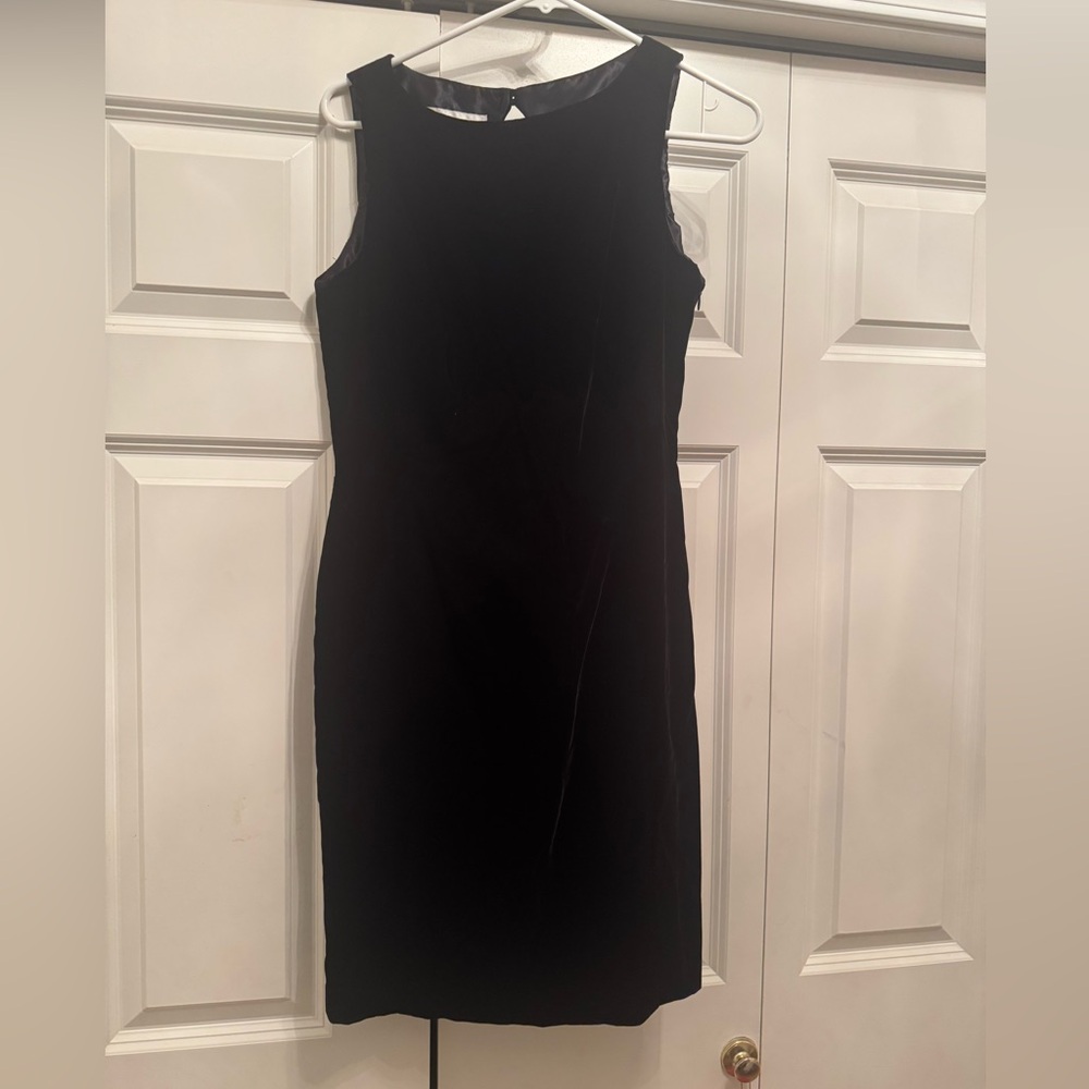 Maggy London Vintage Black Velvet Midi Dress Bodycon Back Buttons Small Size 8